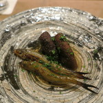 虎白 - 焼物：活けもろこ 椎茸2