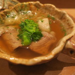 虎白 - 煮物：猪 菜の花 海老芋2