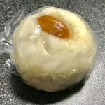 荒井商店 - ホワイト饅頭【料理】