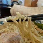 中華蕎麦 春馬 - 麺アップ