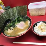 横濱家系ラーメン 勝鬨家 - 友人②のオーダー