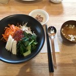 リビングフードカフェ en - 