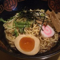 八べえ - まぜそば(税込830円)   煮玉子サービス