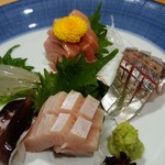 Sushi Kassai Waraku - 