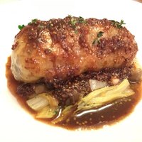 ラ・サンテ - 柔らかく煮込んだ豚足に詰め物でミンチとフォアグラ