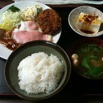 くるくる - 豚しょうが焼き、ハムエッグ、メンチカツランチ