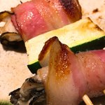 炭家 - 牡蠣のベーコン巻