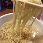 らあめん厨房 どる屋 - スープの旨味が凄いですね