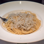 Sagrantino - 旦那はシラスのパスタを。