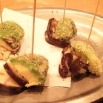 STAND - アボカド椎茸パン粉焼き