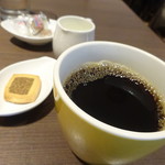 カフェ＆ダイニング ゼルコヴァ - コーヒー