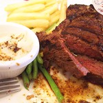 Steak Hotel by Holycow! - 料理写真:1712_Steak Hotel by Holycow! Kelapa Gading_Sirloin Big Bite＠167,000Rp(サーロイン400g) 肉厚！