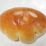 カフェ ピーチェ - 料理写真:クリームパン 2018.1