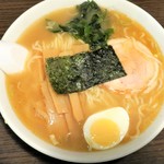 欣家 - きんやらあめん（中盛）