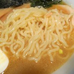 欣家 - 麺（中盛）