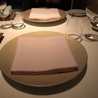 ベージュ アラン・デュカス 東京 - 