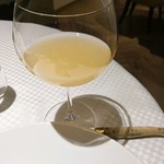 essere - 酵素ジュース、
      柑橘系の香りのジュースでした(*^^*)