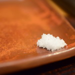 江戸前晋作 - サンゴで濾過した、奄美大島産の塩