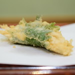 江戸前晋作 - 季節の魚：白魚の昆布締め