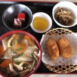 マルカンビル大食堂 - ひっつみ定食700円(期間限定)