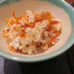 傳 - 食事2：揚げ桜海老 ご飯2