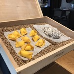 リストランテ ナカモト - 今日のパスタ。調理前に見せてくれましたよ。