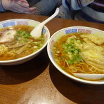 ゆかわ食堂 - 支那そば７００円・雲呑麺８００円