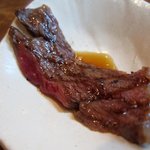 Revo - お肉をソースに浸けて・・・