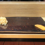 旬鮮彩鮨　豊のはなれ - 寿司に入ります