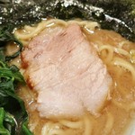 とさの家 - チャーシューは脂身や肉自体の旨味が引き立った感じで美味しかったです！