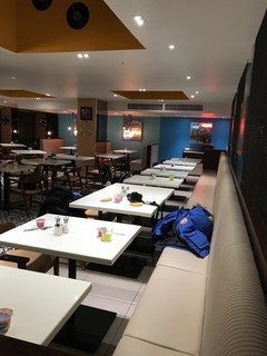 Zoom - The Glocal Diner -