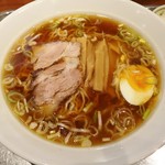 宮本屋 - 「ラーメン」(850円)です