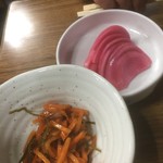 岩手屋　支店 - 180208木　東京　岩手屋支店　赤カブ420円、いか人参530円