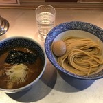 豚骨一燈 - 味玉特製濃厚魚介つけ麺