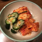 三林精肉店 - キムチ盛り合わせ