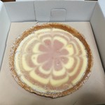 サクラスイーツ&ポエム - ホワイトショコラとあまおうのチーズケーキ１０８０円