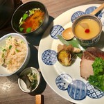 和 is 魯菴 - 旬の香(かおり)1940円の魚料理、炊き込みご飯と味噌汁