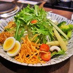 串揚げ・鉄板居酒屋 縁～えにし～ - サラダ①