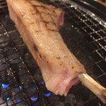 網焼きジンギスカン 羊肉酒場 悟大 - ラムチョップ