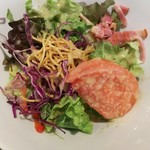 ナポリの食卓 パスタとピッツァ - セットのサラダ