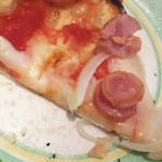 ナポリの食卓 パスタとピッツァ - ソーセージとオニオン
