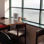 BISTRO FUN D TABLE - 