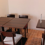BISTRO FUN D TABLE - 