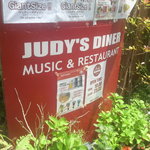 JUDY'S DINER - 表通りからは目立たない隠れ家的なお店です。