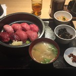 脳天屋 本家 八丁堀店 - 【ランチ】鮪づくし寿しにぎり1000円(税込)