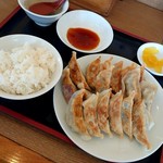 餃子苑 富丘の里 - それではスタートです(笑)