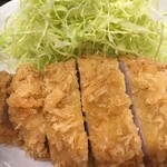 とんかつまるや - ロースとんかつアップ