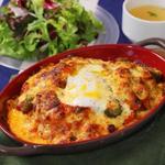 THE BUND - 完熟トマトとチーズの焼きカレー