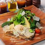 THE BUND - モルタデッラと春野菜のガレットサラダ