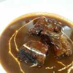 岡べろべっろ - 牛赤ワイン煮込み